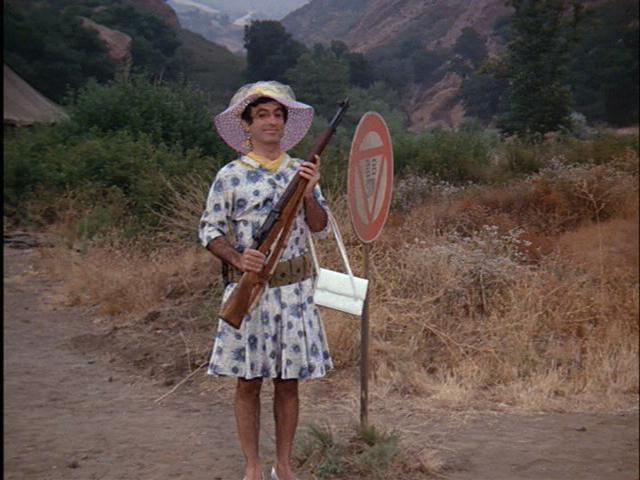Click image for larger version

Name:	?u=http%3A%2F%2Fstatic.journalistate.com%2Fwp-content%2Fuploads%2F2016%2F12%2F06145542%2FCrazy-Klinger.jpg&amp;f=1&amp;nofb=1.jpg
Views:	199
Size:	47.3 KB
ID:	52018