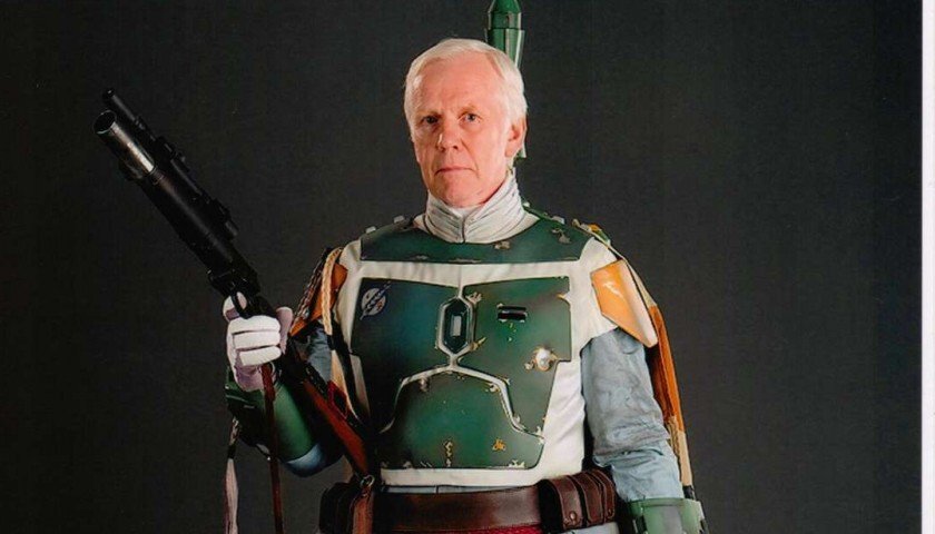 Click image for larger version

Name:	Jeremy-Bulloch.jpg
Views:	194
Size:	57.8 KB
ID:	69450