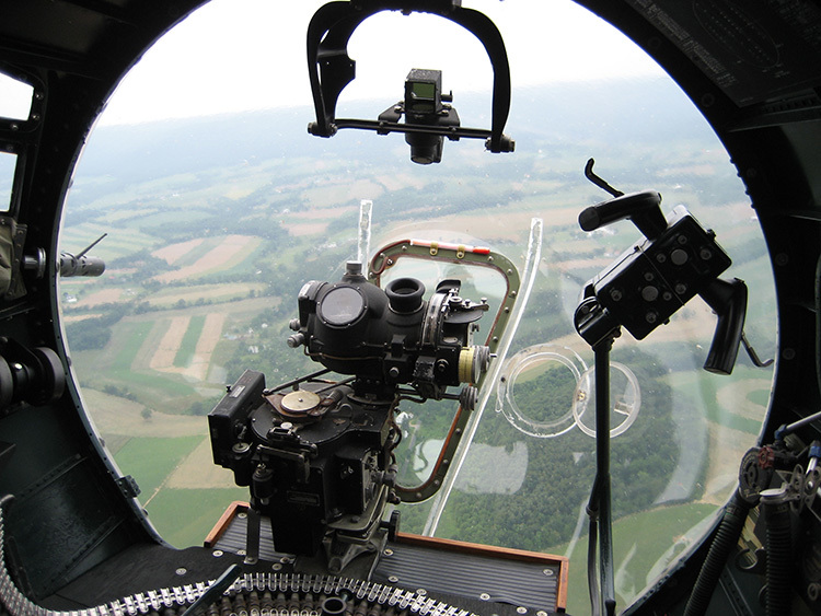 Click image for larger version

Name:	B17.jpg
Views:	121
Size:	175.4 KB
ID:	175300