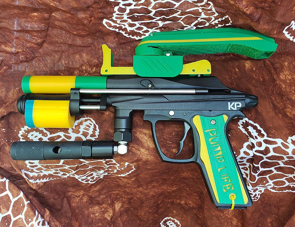 Click image for larger version

Name:	Refs_revenge_pistol.jpg
Views:	601
Size:	2.37 MB
ID:	275924