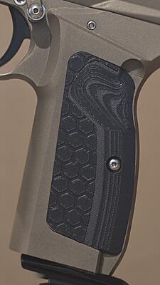 Click image for larger version

Name:	CCM 86 Grips 11.jpg
Views:	100
Size:	784.4 KB
ID:	666718