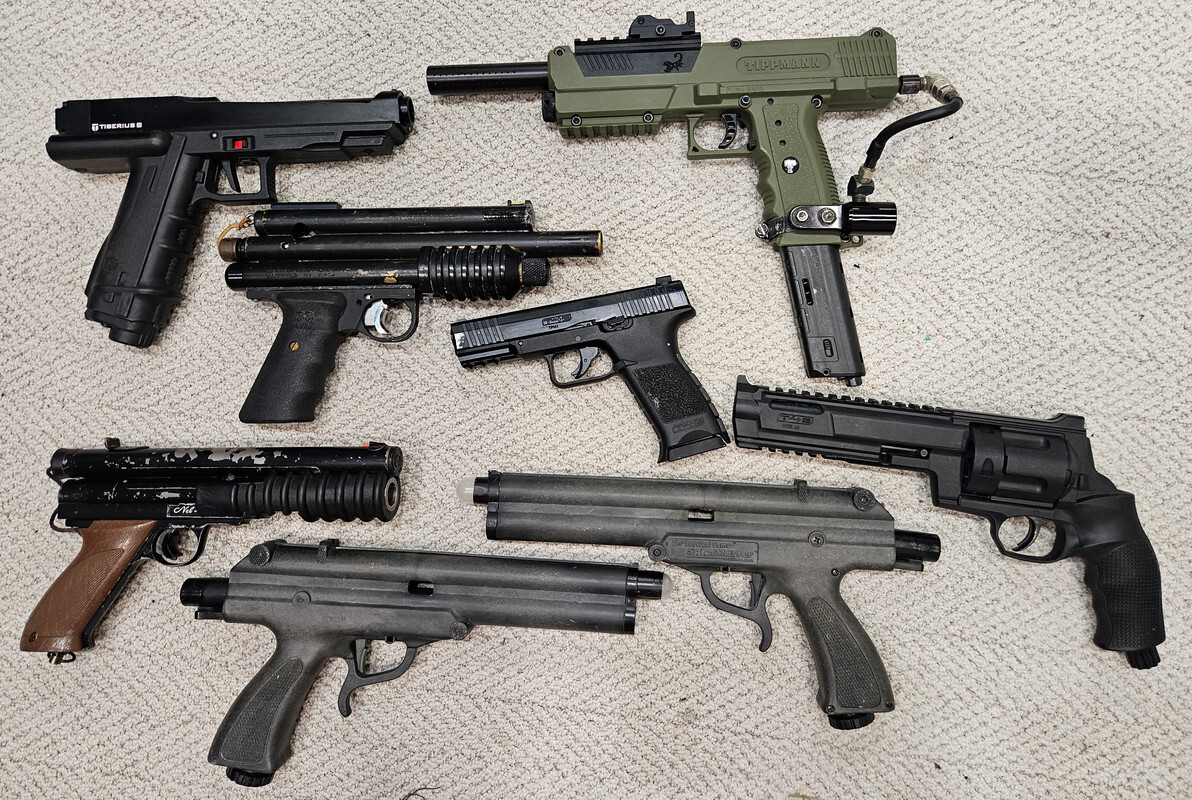 Click image for larger version  Name:	pistols2.jpg Views:	0 Size:	466.0 KB ID:	735108