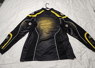 Click image for larger version  Name:	Smart Parts Jersey Back Yellow XL.jpg Views:	109 Size:	2.35 MB ID:	875991